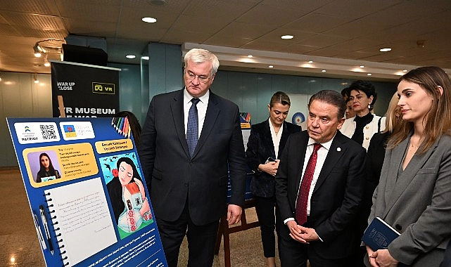 Başkan Böcek ve Ukraynalı Bakan’dan Anlamlı Kitap Köşesi Açılışı